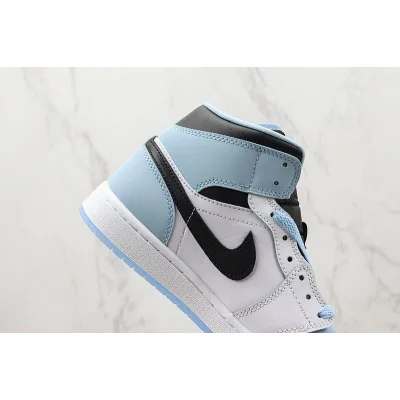 Air Jordan 1 Mid SE "Ice Blue" фото № 4