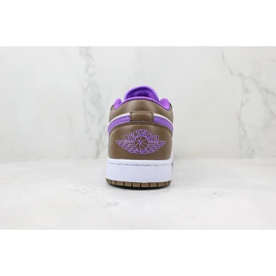 Air Jordan 1 Low "Palomino/Wild Berry" фото № 9 Air Jordan 1 Low "Palomino/Wild Berry" фото № 9