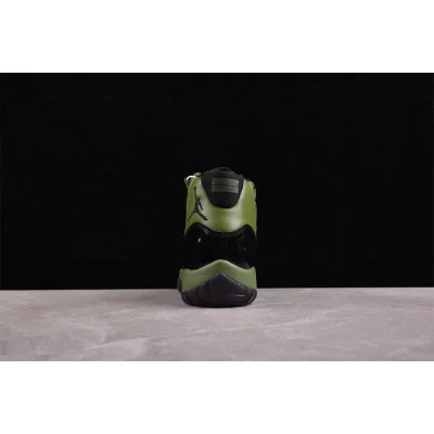 Air Jordan 11 Retro "Olive Green/Carbon" фото № 3