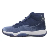 Air Jordan 11 Retro "Midnight Navy"