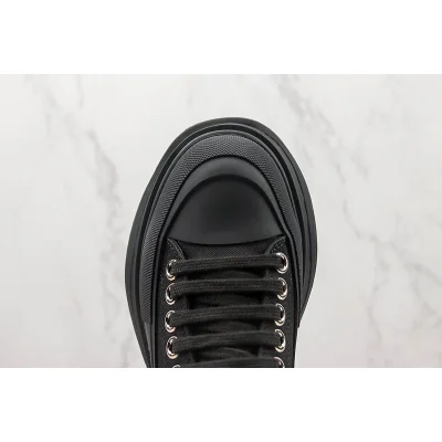 Alexander McQueen Tread Slick Low "Black" фото № 3