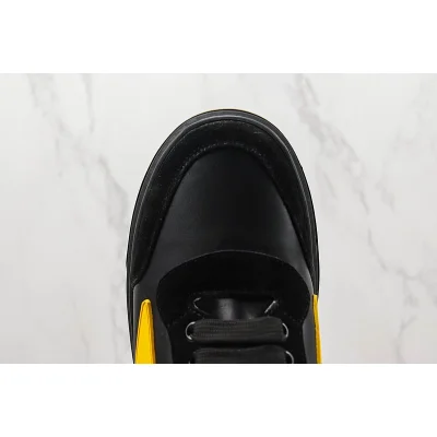 Fendi Roma 2023 "Black/Yellow" фото № 3 Fendi Roma 2023 "Black/Yellow" фото № 3