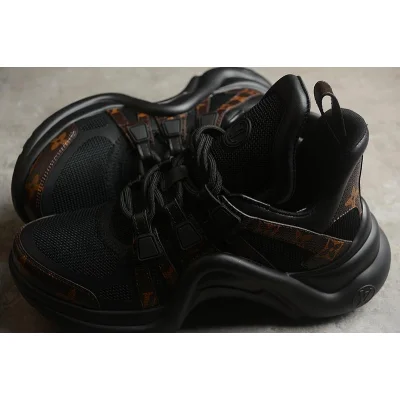 Louis Vuitton Archlight "Black Phantom" фото № 3 Louis Vuitton Archlight "Black Phantom" фото № 3