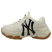 New York Yankees x MLB Big Ball Chunky A Running "Ivory/Black/Beige"