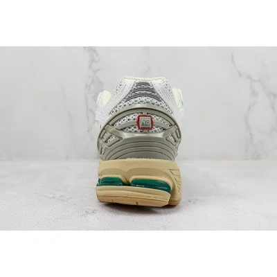 New Balance 1906R "White/Green/Cream" фото № 9