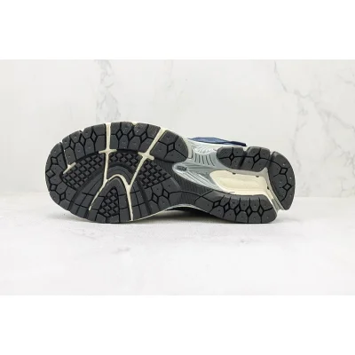 New Balance 2002R "Dark Navy" фото № 8