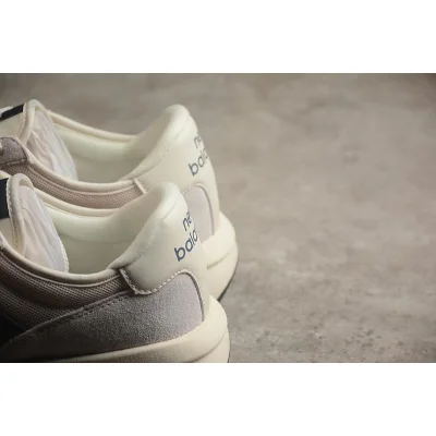 New Balance 370 "Sea Salt/Black" фото № 9 New Balance 370 "Sea Salt/Black" фото № 9