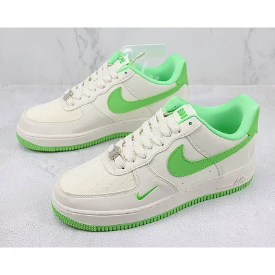 A Bathing Ape x Nike Air Force 1 Low "Apple Green/Off White" фото № 5
