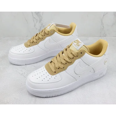 Nike Air Force 1 Low "White/Gold" фото № 5