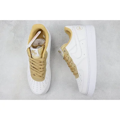 Nike Air Force 1 Low "White/Gold" фото № 7