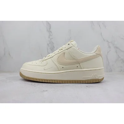 Nike Air Force 1 Low "Morandi Yellow" фото № 2 Nike Air Force 1 Low "Morandi Yellow" фото № 2