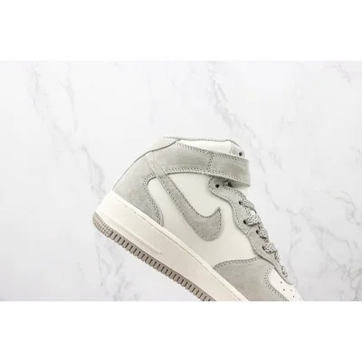 Nike Air Force 1 Mid "Suede Light Grey" фото № 3