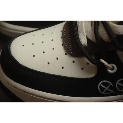 KAWS x Nike Air Force 1 "Urban Jungle" фото № 3 KAWS x Nike Air Force 1 "Urban Jungle" фото № 3