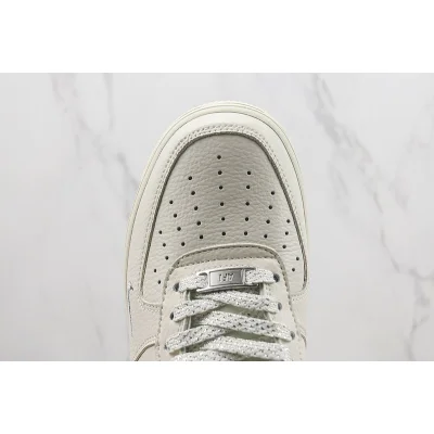 Undefeated x Nike Air Force 1 Low "Milk White/Apple Green" фото № 4