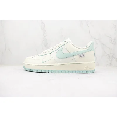 Nike Air Force 1 Low "Cream White/Icy Blue" фото № 2 Nike Air Force 1 Low "Cream White/Icy Blue" фото № 2