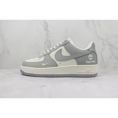 Supreme x Nike Air Force 1 Low "Cream White/Grey" фото № 2