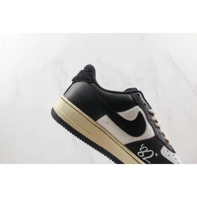 Nike Air Force 1 Low "White/Woolen Black" фото № 3