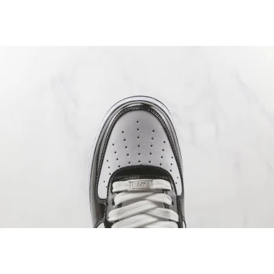 Nike Air Force 1 Low "Laking Leather/Panda" фото № 4