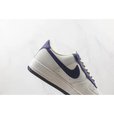 Nike Air Force 1 Low "White/Court Navy Blue" фото № 3 Nike Air Force 1 Low "White/Court Navy Blue" фото № 3