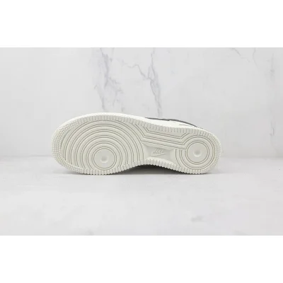 Louis Vuitton x Nike Air Force 1 Low "Cream/Black/Grey" фото № 8 Louis Vuitton x Nike Air Force 1 Low "Cream/Black/Grey" фото № 8