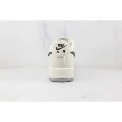Nike Air Force 1 07 Low "Light Grey/White/Black" фото № 9