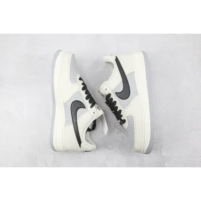 Nike Air Force 1 07 Low "Light Grey/White/Black" фото № 6