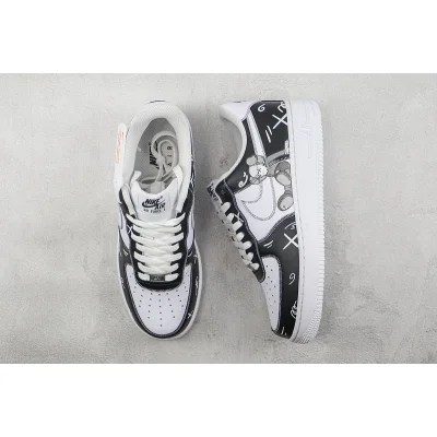Kaws x Nike Air Force 1 Low 07 "White/Black/Grey" фото № 7