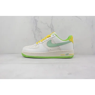 Nike Air Force 1 07 "Quotes" фото № 2 Nike Air Force 1 07 "Quotes" фото № 2