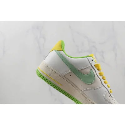 Nike Air Force 1 07 "Quotes" фото № 4 Nike Air Force 1 07 "Quotes" фото № 4