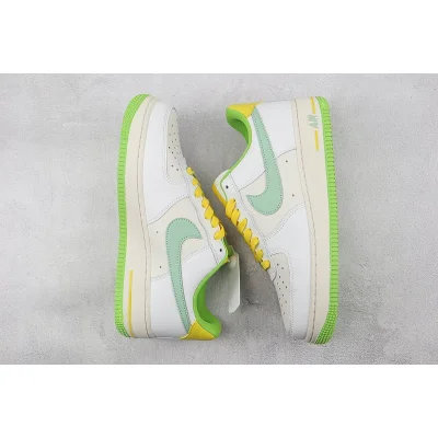 Nike Air Force 1 07 "Quotes" фото № 6 Nike Air Force 1 07 "Quotes" фото № 6