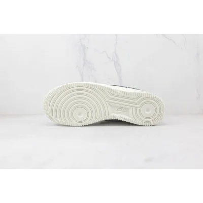 Kith x Nike Air Force 1 Low "White" фото № 8