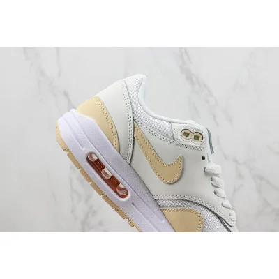 Nike Air Max 1 "Sanddrift" фото № 4