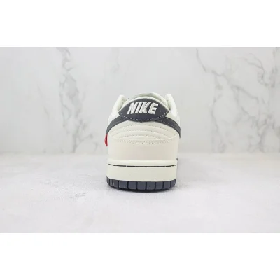 Supreme x Nike Dunk Low "Pearl Bush/Black" фото № 9 Supreme x Nike Dunk Low "Pearl Bush/Black" фото № 9
