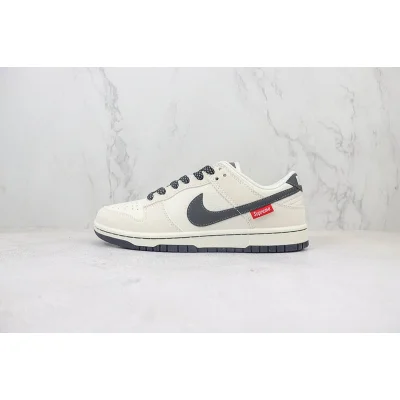 Supreme x Nike Dunk Low "Pearl Bush/Black" фото № 2 Supreme x Nike Dunk Low "Pearl Bush/Black" фото № 2