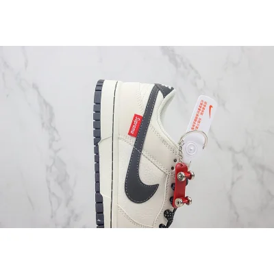 Supreme x Nike Dunk Low "Pearl Bush/Black" фото № 3 Supreme x Nike Dunk Low "Pearl Bush/Black" фото № 3