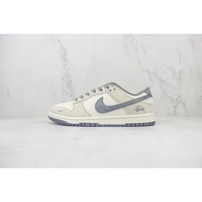 Stussy x Nike Dunk Low "Warmed Silver/Cream White" фото № 2 Stussy x Nike Dunk Low "Warmed Silver/Cream White" фото № 2