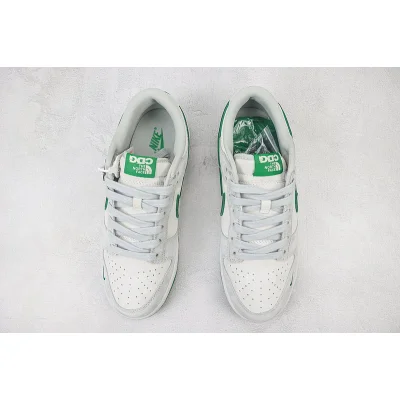 The North Face x Nike Dunk Low "Silver Grey/Emerald Green" фото № 7