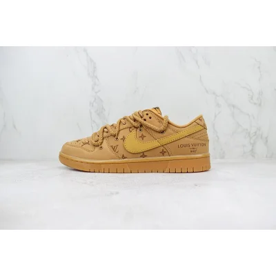 Louis Vuitton x Nike Dunk Low "Tawny Beige/Monogram/Double Lacing" фото № 2