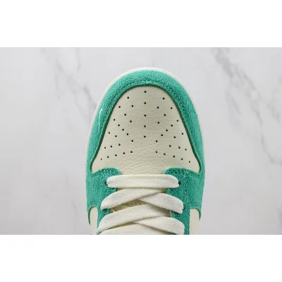 Kasina X Nike SB Dunk Low "Road Sign" фото № 3