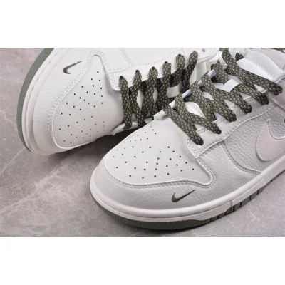 Nike Dunk Low "White/Olive/Triple Swoosh" фото № 4
