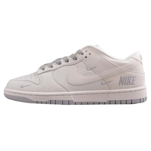 Nike Dunk Low "Triple White"