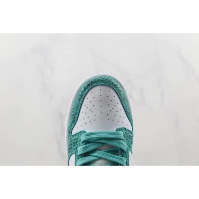 Nike SB Zoom Dunk Low "Washed Teal Snakeskin" фото № 3