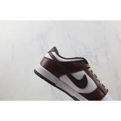 Nike Dunk Low "Coffee Shop" фото № 4 Nike Dunk Low "Coffee Shop" фото № 4