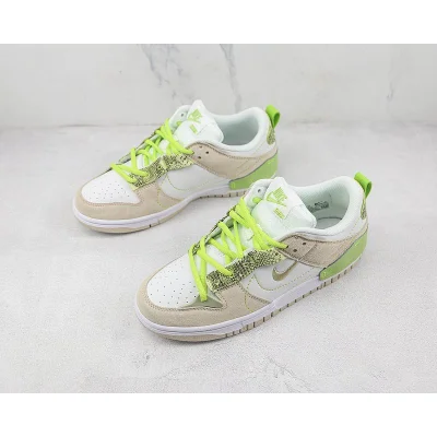 Nike Dunk Low Disrupt 2 Easter "Green Snake Phantom/Olive Aura/Vivid Green/Light Stone" фото № 5