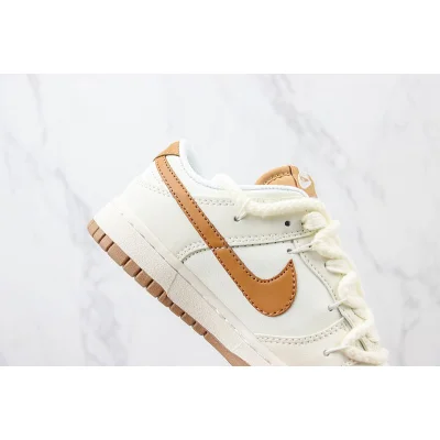 Nike Dunk Low "Bear/Beige/Cream" фото № 3