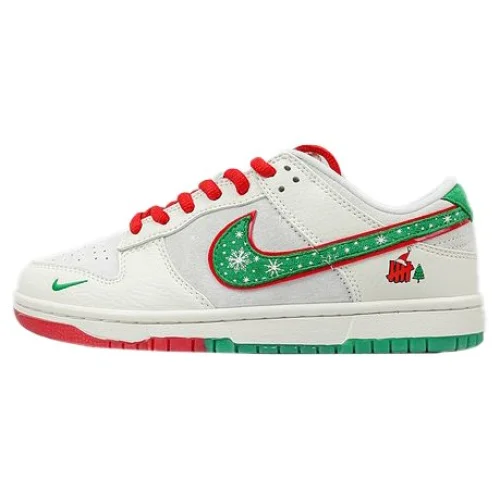 Undefeated x Nike Dunk Low "Christmas"