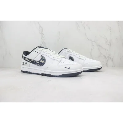 DIOR x Nike Dunk Low "White/Black/Mini Swoosh" фото № 6