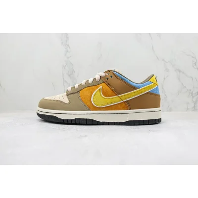 Otomo Katsuhiro x Nike SB Dunk Low "Yellow Colorway" фото № 2 Otomo Katsuhiro x Nike SB Dunk Low "Yellow Colorway" фото № 2
