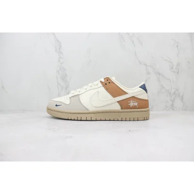 Stussy x Nike Dunk Low "Cream/Gossamer/Beige" фото № 2