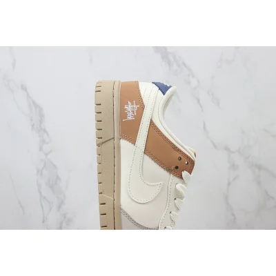Stussy x Nike Dunk Low "Cream/Gossamer/Beige" фото № 3